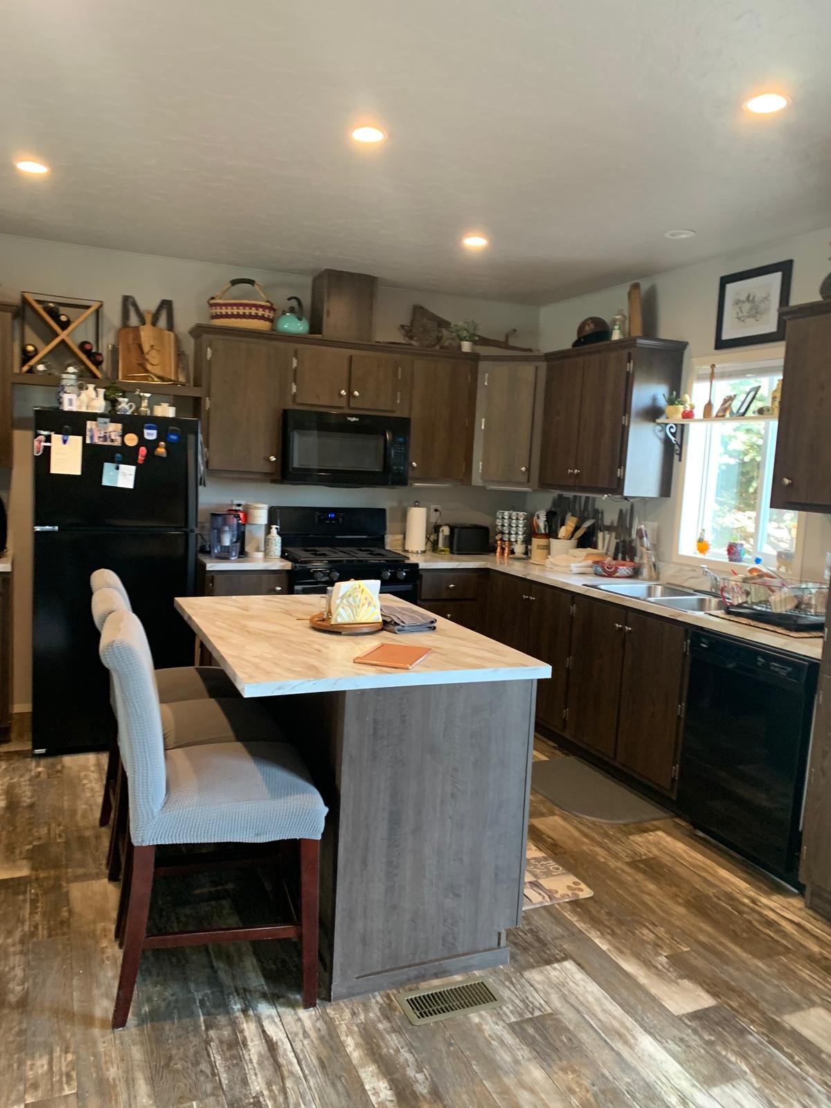 WhatsApp Image 2025-11-20 at 12.52.36 PM (2)